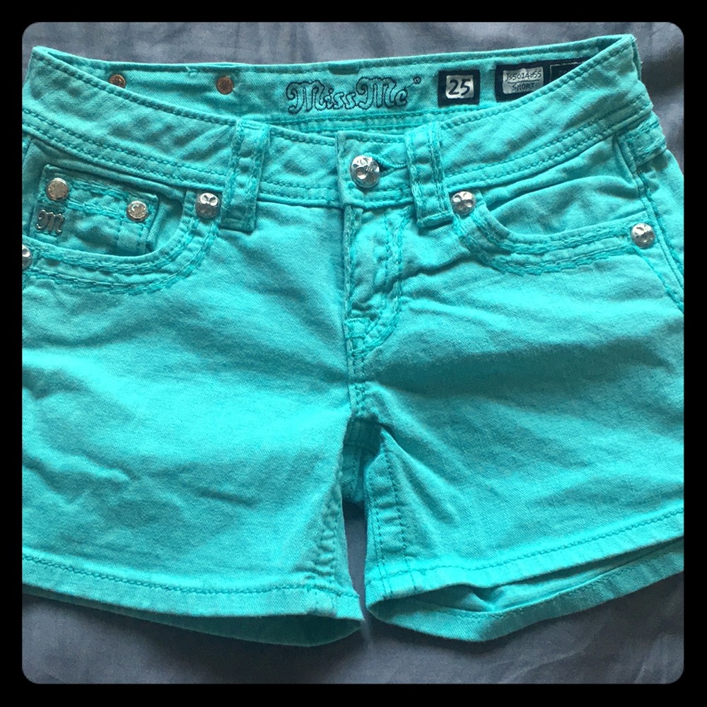 COPY - Miss Me shorts size 25